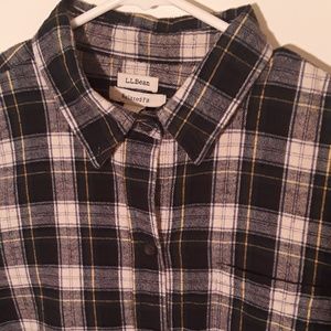 L.L. Bean relaxed fit LS flannel shirt size L